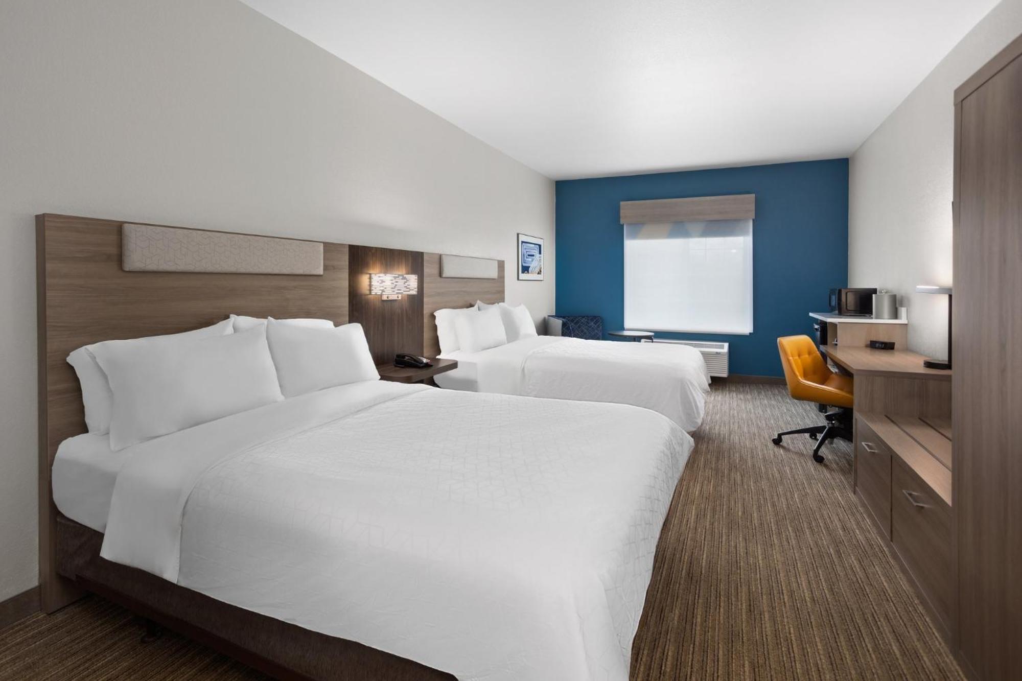 Holiday Inn Express Hotel & Suites Acme-Traverse City By Ihg Exterior photo